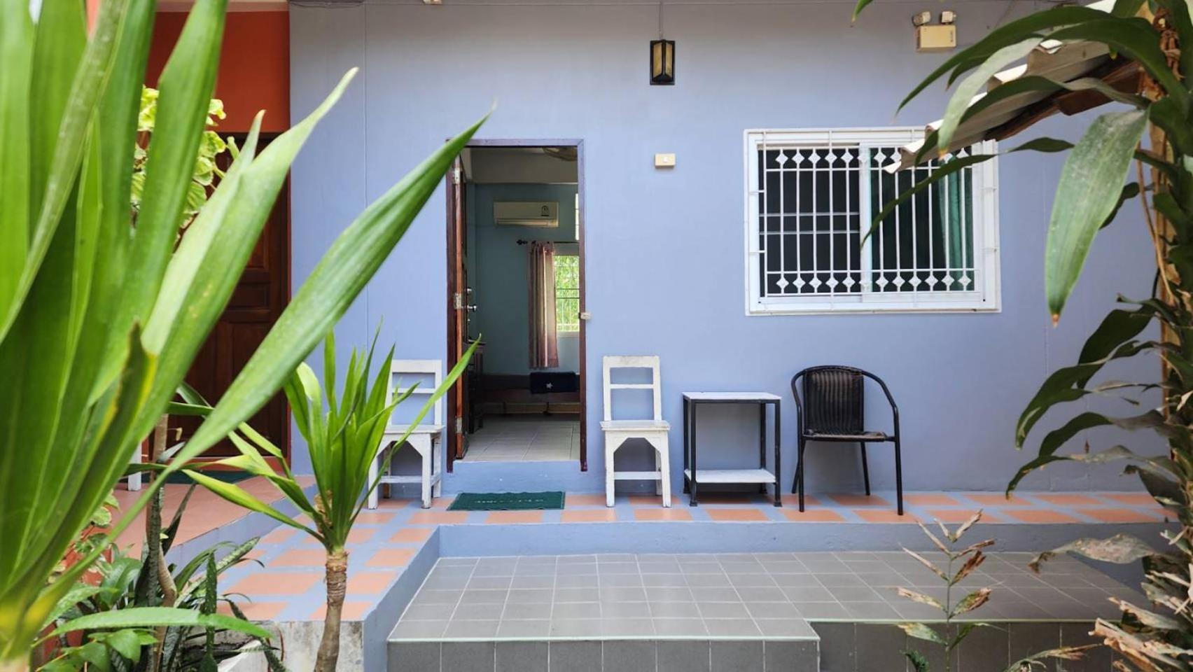Sarin Guesthouse สาริน Тау Экстерьер фото