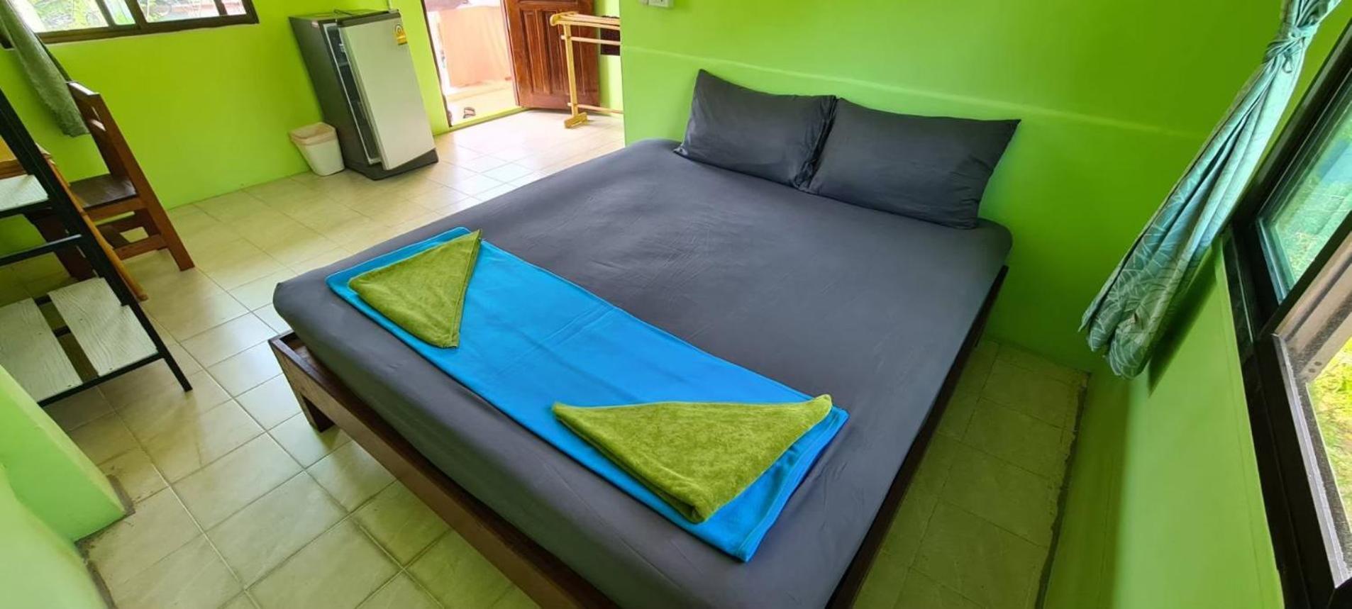 Sarin Guesthouse สาริน Тау Экстерьер фото